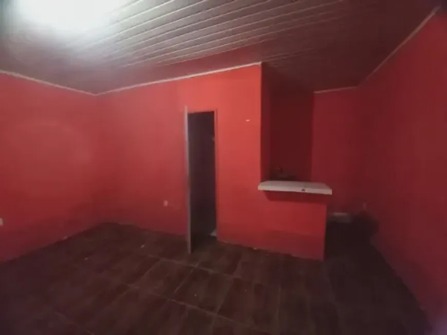 Foto 1 de Casa com 2 Quartos à venda, 45m² em Itapuã, Salvador