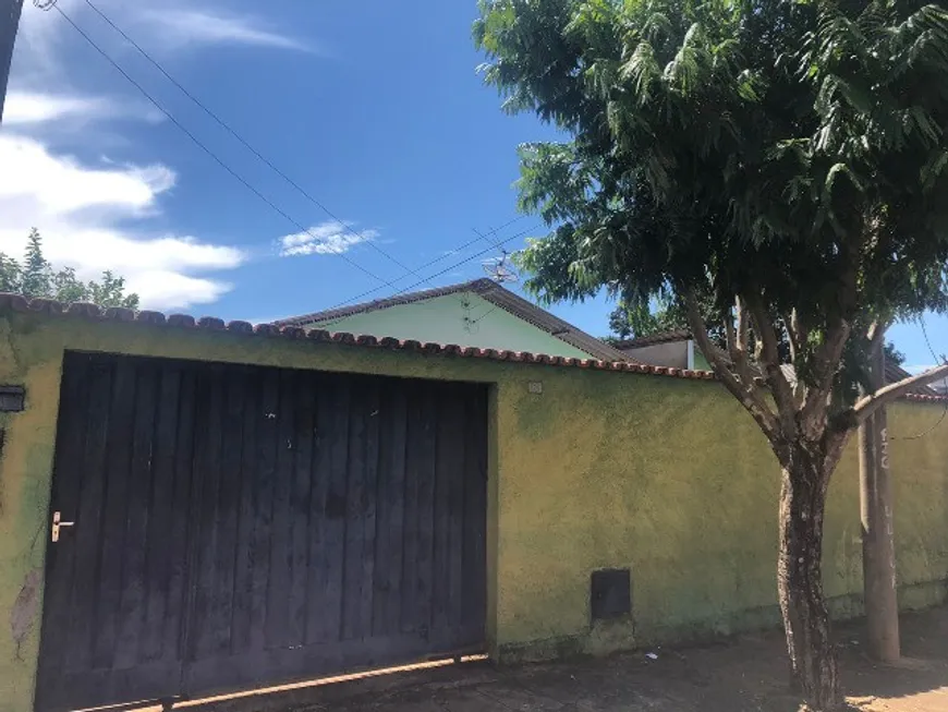 Foto 1 de Casa com 4 Quartos à venda, 110m² em Conjunto Vera Cruz, Goiânia