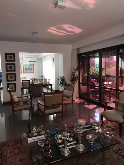 Foto 1 de Apartamento com 5 Quartos à venda, 292m² em Itaigara, Salvador