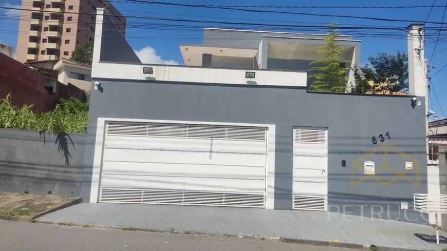 Foto 1 de Sobrado com 3 Quartos à venda, 250m² em Jardim Pedroso, Mauá