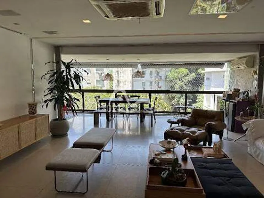 Foto 1 de Apartamento com 4 Quartos à venda, 300m² em Jardim Botânico, Rio de Janeiro