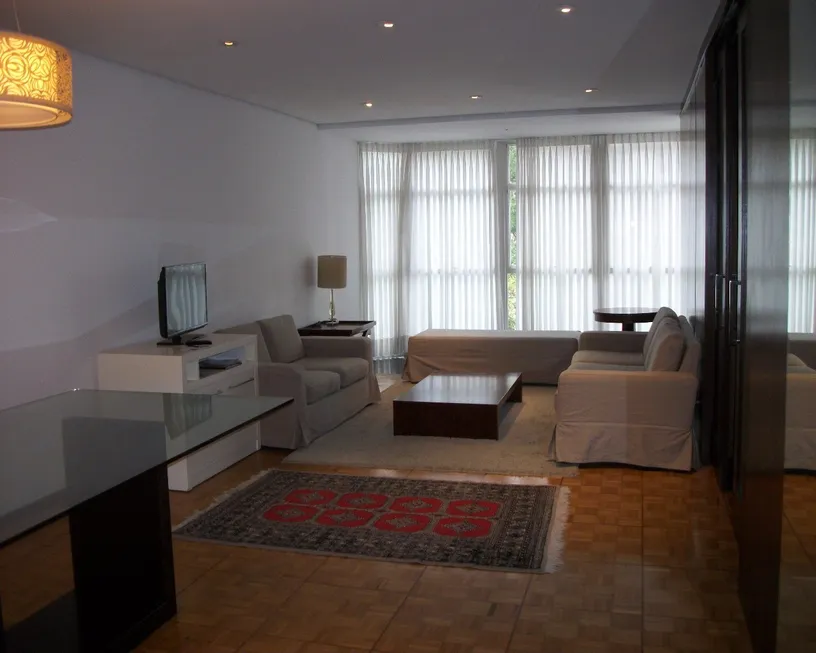 Foto 1 de Apartamento com 3 Quartos para alugar, 142m² em Jardim Paulista, São Paulo