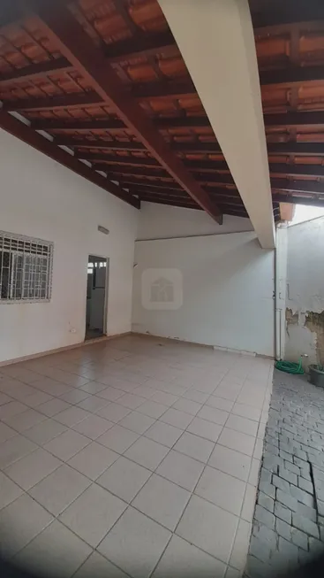 Foto 1 de Casa com 4 Quartos à venda, 270m² em Tubalina, Uberlândia