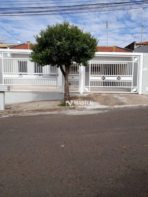 Foto 1 de Casa com 4 Quartos à venda, 190m² em Edson Jorge Junior, Marília