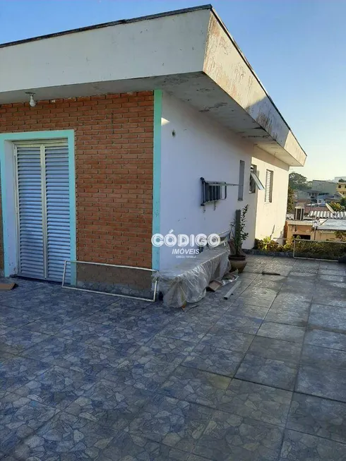 Foto 1 de Sobrado com 3 Quartos à venda, 225m² em Jardim dos Afonsos, Guarulhos