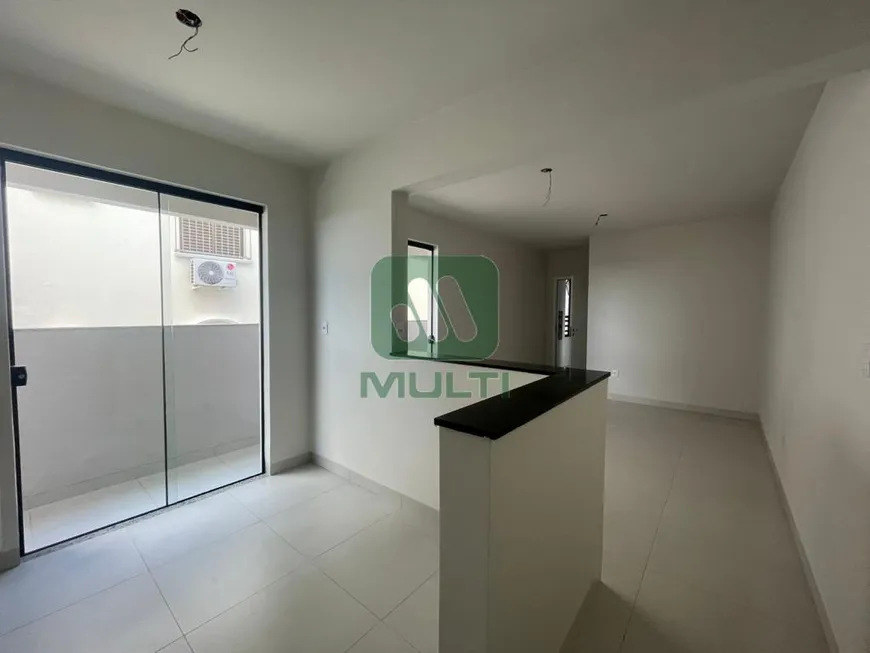 Foto 1 de Apartamento com 2 Quartos à venda, 63m² em Santa Mônica, Uberlândia