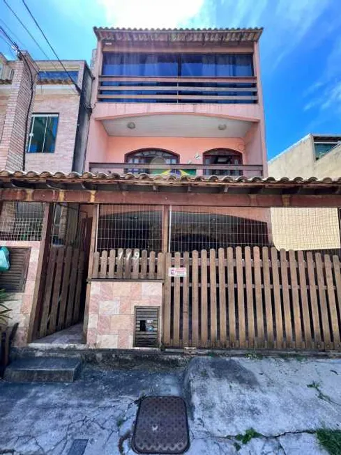Foto 1 de Casa de Condomínio com 3 Quartos à venda, 241m² em Cosmorama, Mesquita