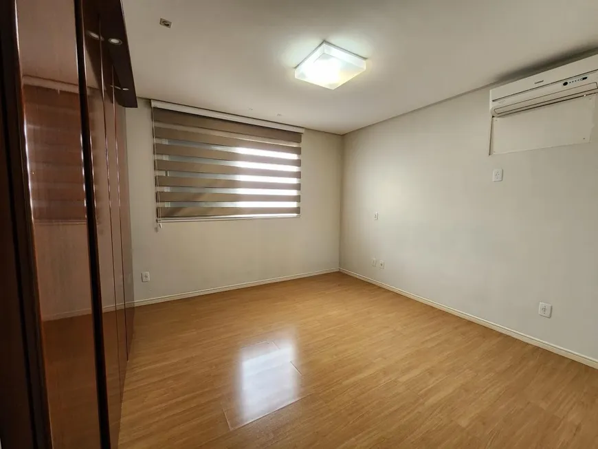 Foto 1 de Apartamento com 3 Quartos à venda, 140m² em Comerciario, Criciúma