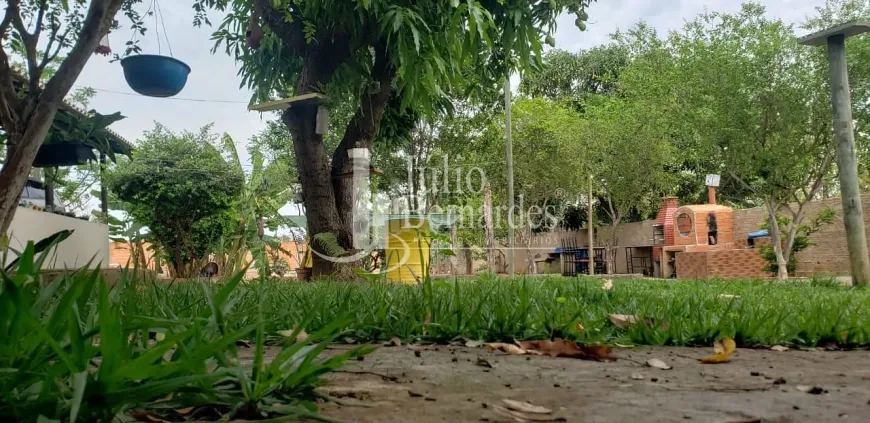 Foto 1 de Fazenda/Sítio com 3 Quartos à venda, 2000m² em Chacara Recanto dos Aracas, Montes Claros