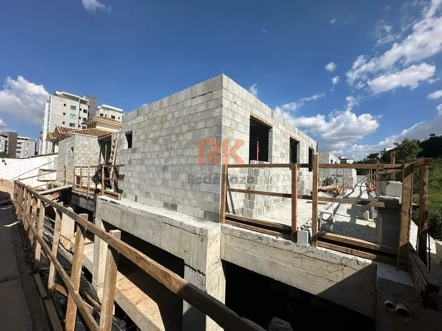 Foto 1 de Apartamento com 3 Quartos à venda, 80m² em Cabral, Contagem