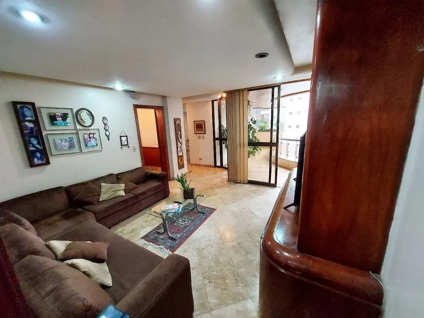 Foto 1 de Apartamento com 4 Quartos à venda, 310m² em Setor Bueno, Goiânia