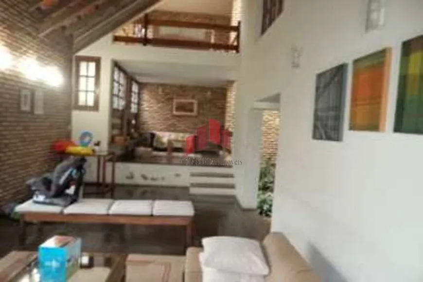 Foto 1 de Casa com 5 Quartos à venda, 377m² em Santa Lúcia, Belo Horizonte