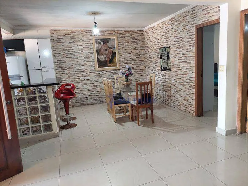 Foto 1 de Casa com 2 Quartos para alugar, 158m² em Boqueirão, Praia Grande