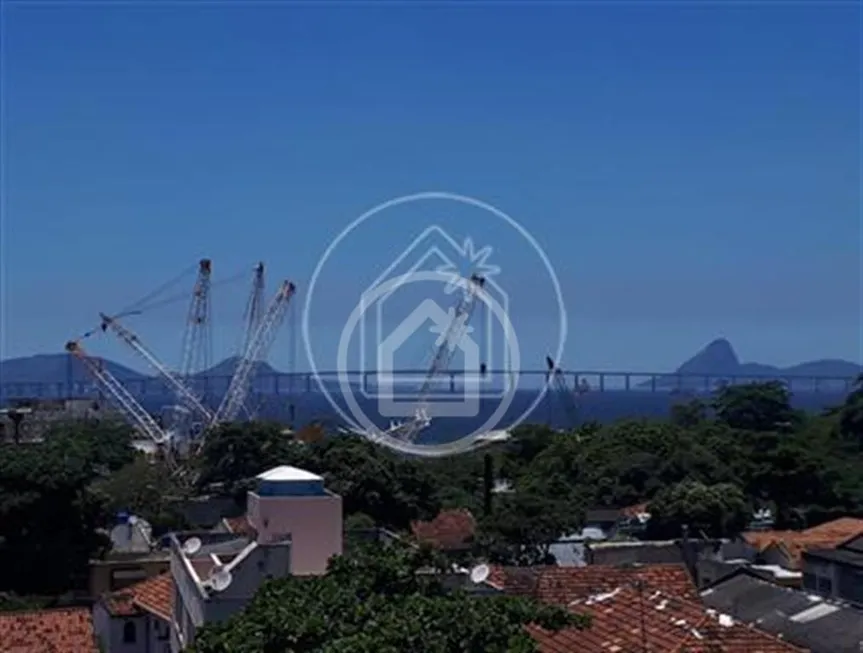 Foto 1 de Apartamento com 3 Quartos à venda, 110m² em Ribeira, Rio de Janeiro