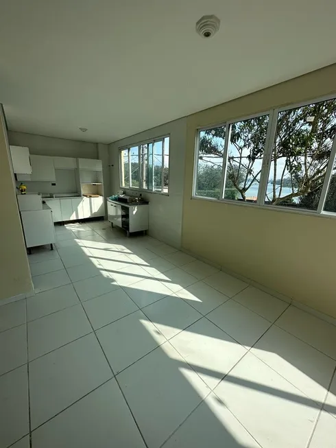 Foto 1 de Casa com 2 Quartos para alugar, 100m² em Praia do Leblon, São Paulo