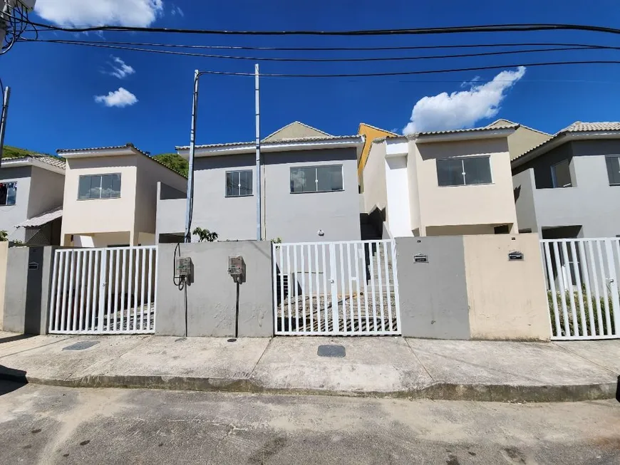 Foto 1 de Sobrado com 2 Quartos à venda, 80m² em Ponto Chic, Nova Iguaçu