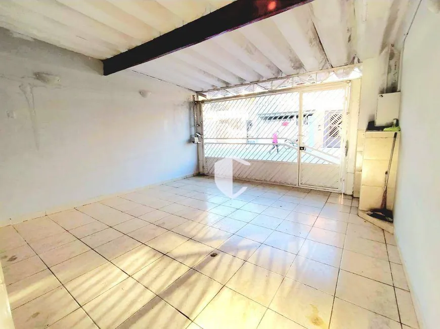 Foto 1 de Casa com 4 Quartos à venda, 209m² em Vila Osasco, Osasco