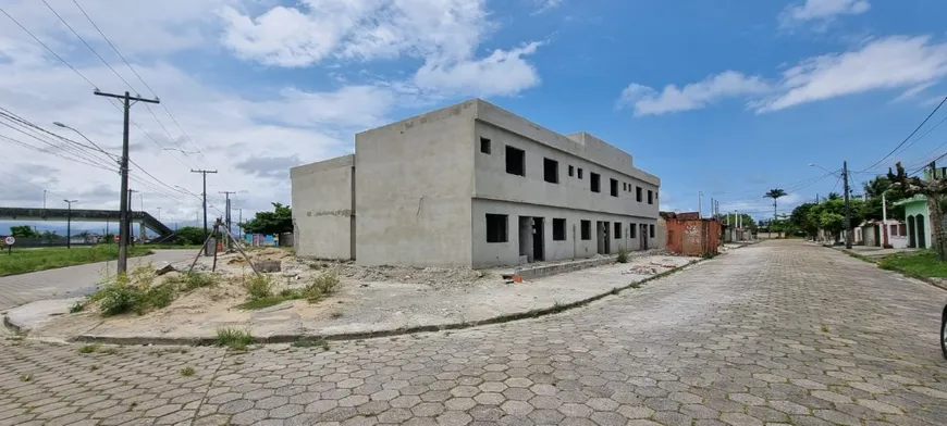 Foto 1 de Casa de Condomínio com 3 Quartos à venda, 70m² em Balneário Gaivota, Itanhaém