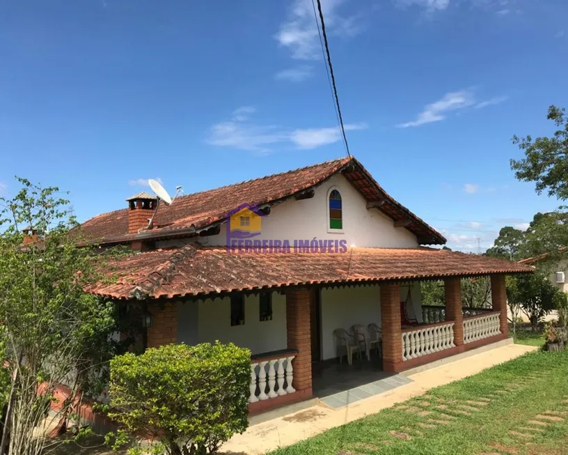 Foto 1 de Fazenda/Sítio com 3 Quartos à venda, 2000m² em Votorantim, Ibiúna