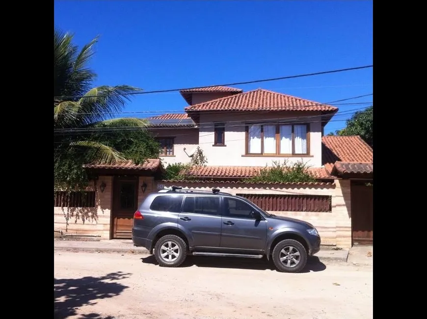 Foto 1 de Casa de Condomínio com 4 Quartos à venda, 300m² em Bosque Beira Rio, Rio das Ostras