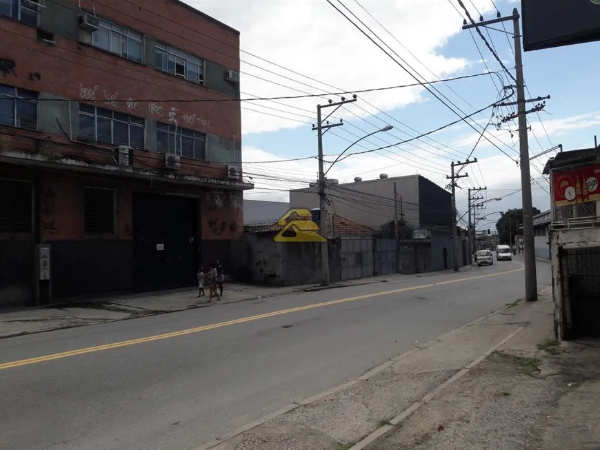 Foto 1 de Galpão/Depósito/Armazém à venda, 407m² em Benfica, Rio de Janeiro