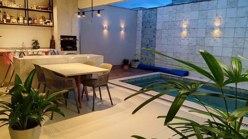 Foto 1 de Casa de Condomínio com 3 Quartos à venda, 131m² em Residencial Center Ville, Goiânia