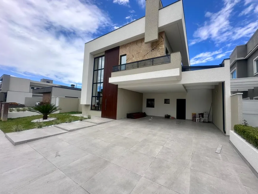 Foto 1 de Casa de Condomínio com 3 Quartos à venda, 208m² em Vila São Tiago, Piraquara