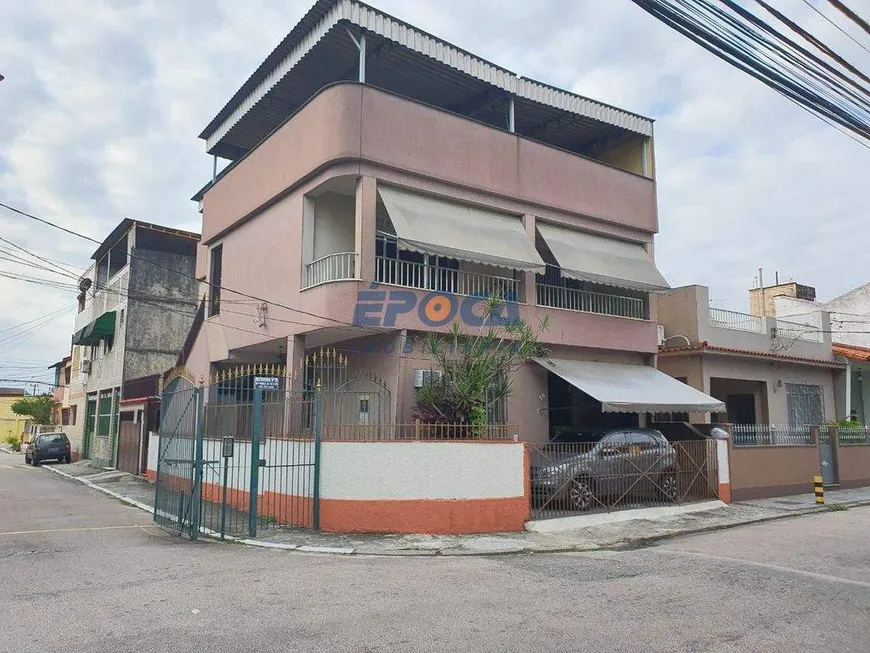 Foto 1 de Casa com 4 Quartos à venda, 240m² em Bento Ribeiro, Rio de Janeiro