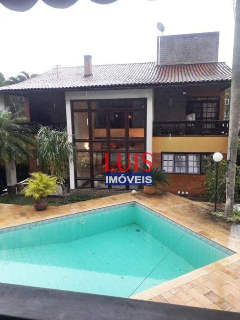Foto 1 de Casa de Condomínio com 4 Quartos para alugar, 398m² em Itaipu, Niterói