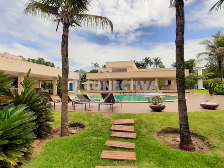 Foto 1 de Fazenda/Sítio com 6 Quartos à venda, 600m² em Residencial California, Santo Antônio de Goiás