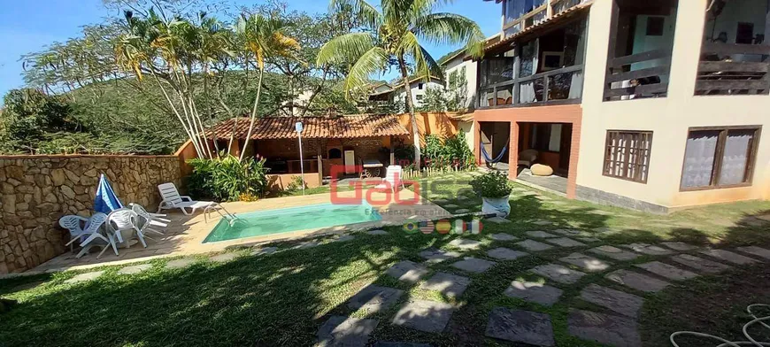 Foto 1 de Casa de Condomínio com 2 Quartos à venda, 419m² em Jardim Pero, Cabo Frio