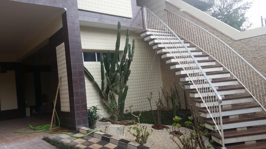 Foto 1 de Sobrado com 2 Quartos à venda, 170m² em Vila Albertina, São Paulo