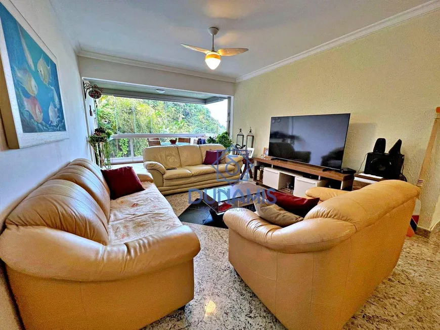 Foto 1 de Apartamento com 3 Quartos à venda, 135m² em Praia das Pitangueiras, Guarujá