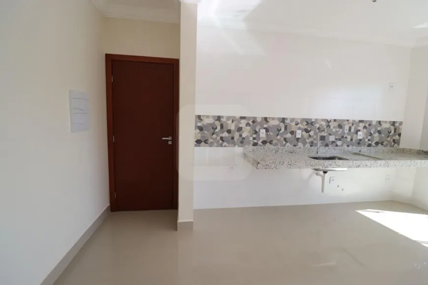 Foto 1 de Apartamento com 2 Quartos à venda, 54m² em Tubalina, Uberlândia