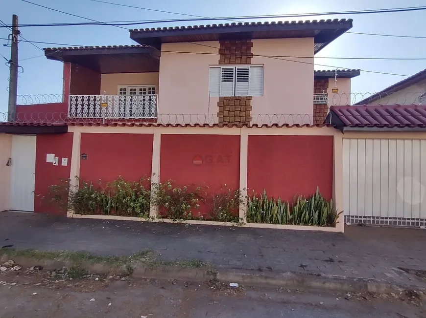 Foto 1 de Casa com 3 Quartos à venda, 193m² em Jardim Simus, Sorocaba