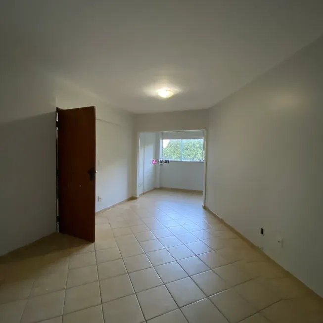 Foto 1 de Apartamento com 3 Quartos para alugar, 105m² em Nova Suica, Goiânia