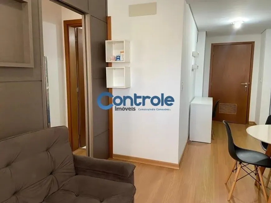 Foto 1 de Apartamento com 1 Quarto à venda, 39m² em Barreiros, São José