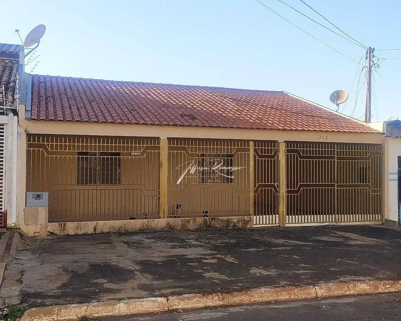 Foto 1 de Casa com 2 Quartos à venda, 155m² em Conjunto Jose Abrao, Campo Grande