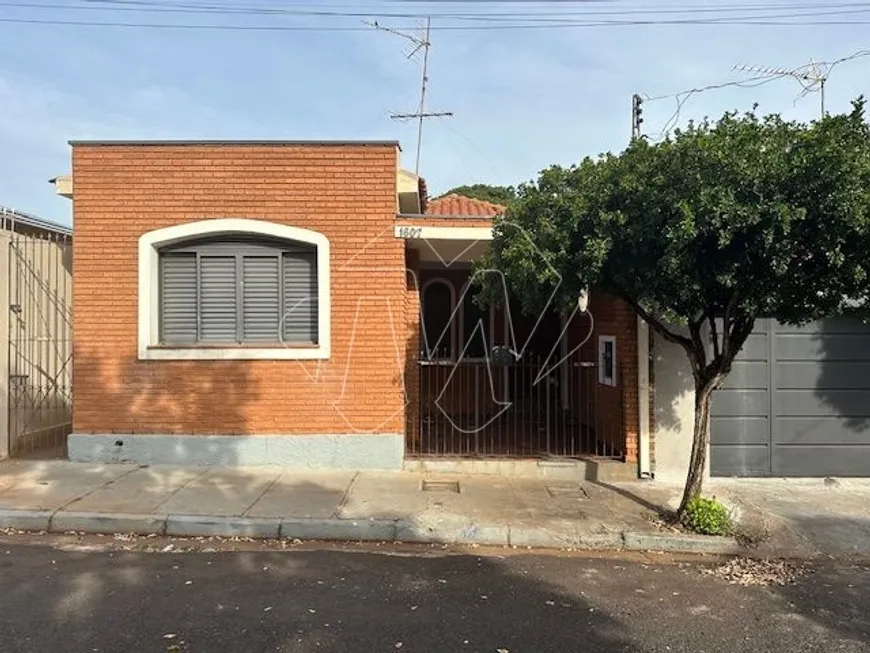 Foto 1 de Casa com 3 Quartos à venda, 103m² em Centro, Araraquara