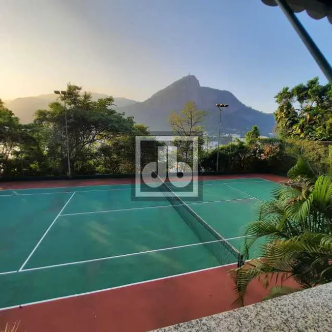 Foto 1 de Apartamento com 4 Quartos à venda, 224m² em Lagoa, Rio de Janeiro