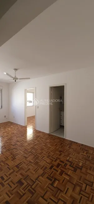 Foto 1 de Apartamento com 1 Quarto à venda, 43m² em Camaquã, Porto Alegre