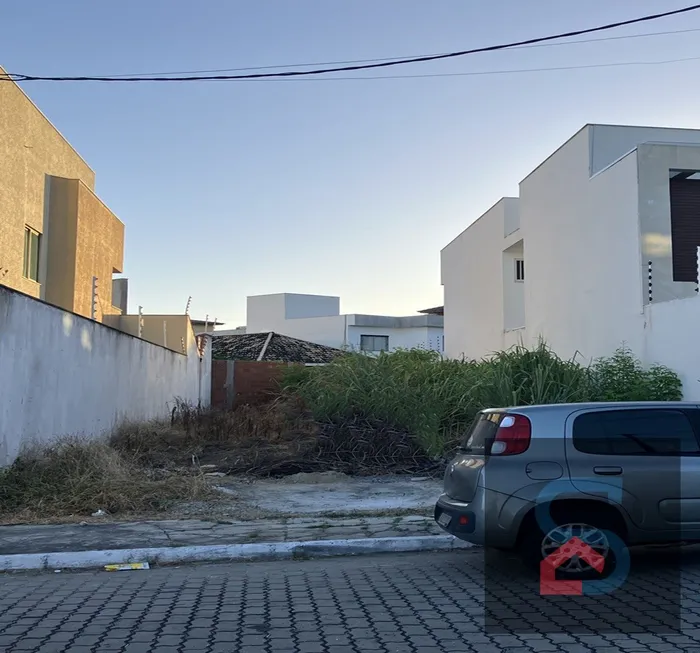 Foto 1 de Lote/Terreno à venda, 270m² em Novo Portinho, Cabo Frio