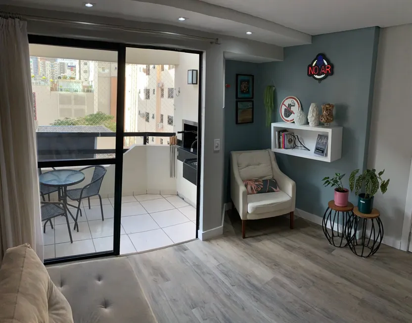 Foto 1 de Apartamento com 4 Quartos à venda, 140m² em Centro, Balneário Camboriú