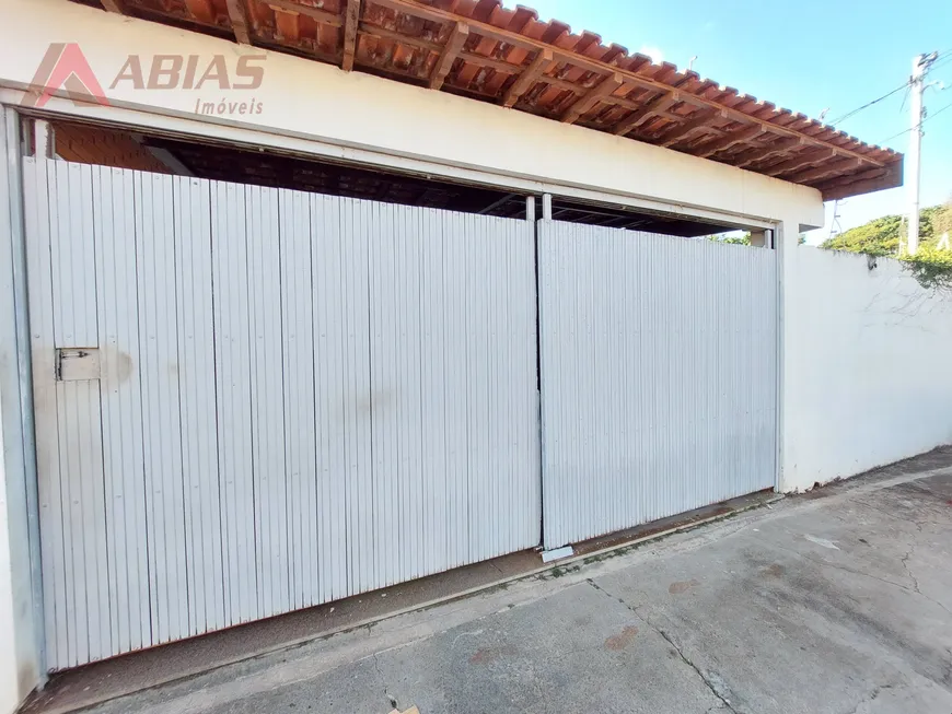 Foto 1 de Casa com 3 Quartos para alugar, 250m² em Centreville, São Carlos