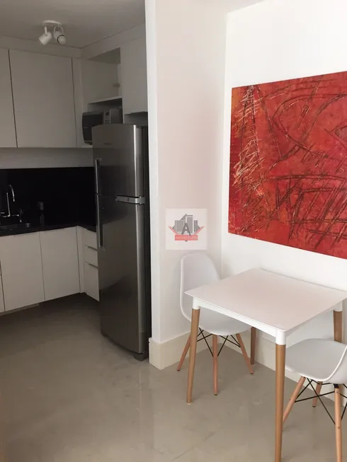 Foto 1 de Apartamento com 1 Quarto para alugar, 40m² em Itaim Bibi, São Paulo