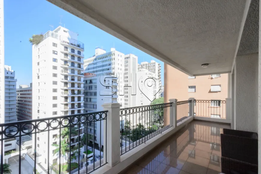 Foto 1 de Apartamento com 4 Quartos à venda, 320m² em Higienópolis, São Paulo