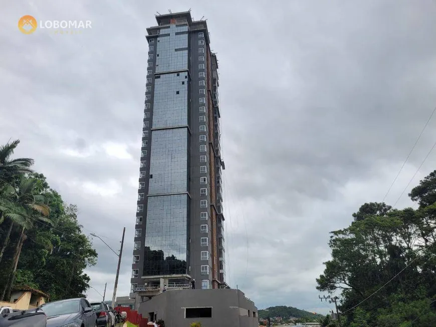 Foto 1 de Apartamento com 3 Quartos à venda, 122m² em Centro, Penha