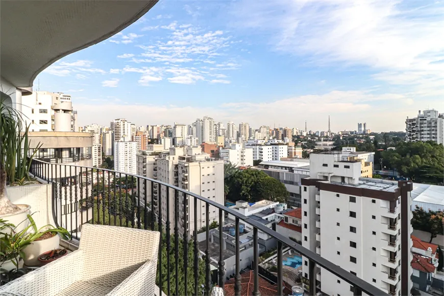 Foto 1 de Apartamento com 3 Quartos à venda, 317m² em Perdizes, São Paulo