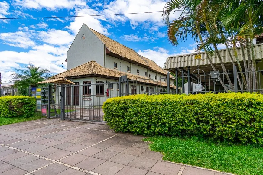 Foto 1 de Casa de Condomínio com 3 Quartos à venda, 99m² em Camaquã, Porto Alegre