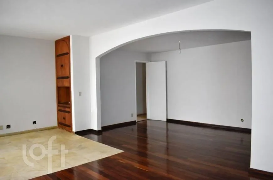 Foto 1 de Apartamento com 4 Quartos à venda, 148m² em Leblon, Rio de Janeiro